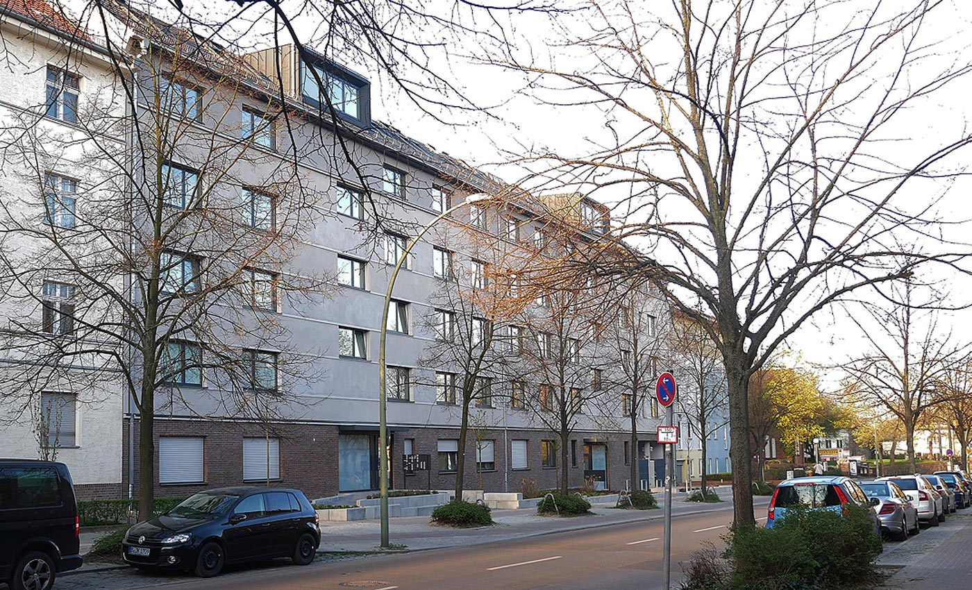falk1 Foto 01 Ansicht Wohnungsneubau Fassade Neubau Wohnen Falkenberger Straße Berlin Labs von Helmolt Architekten Berlin