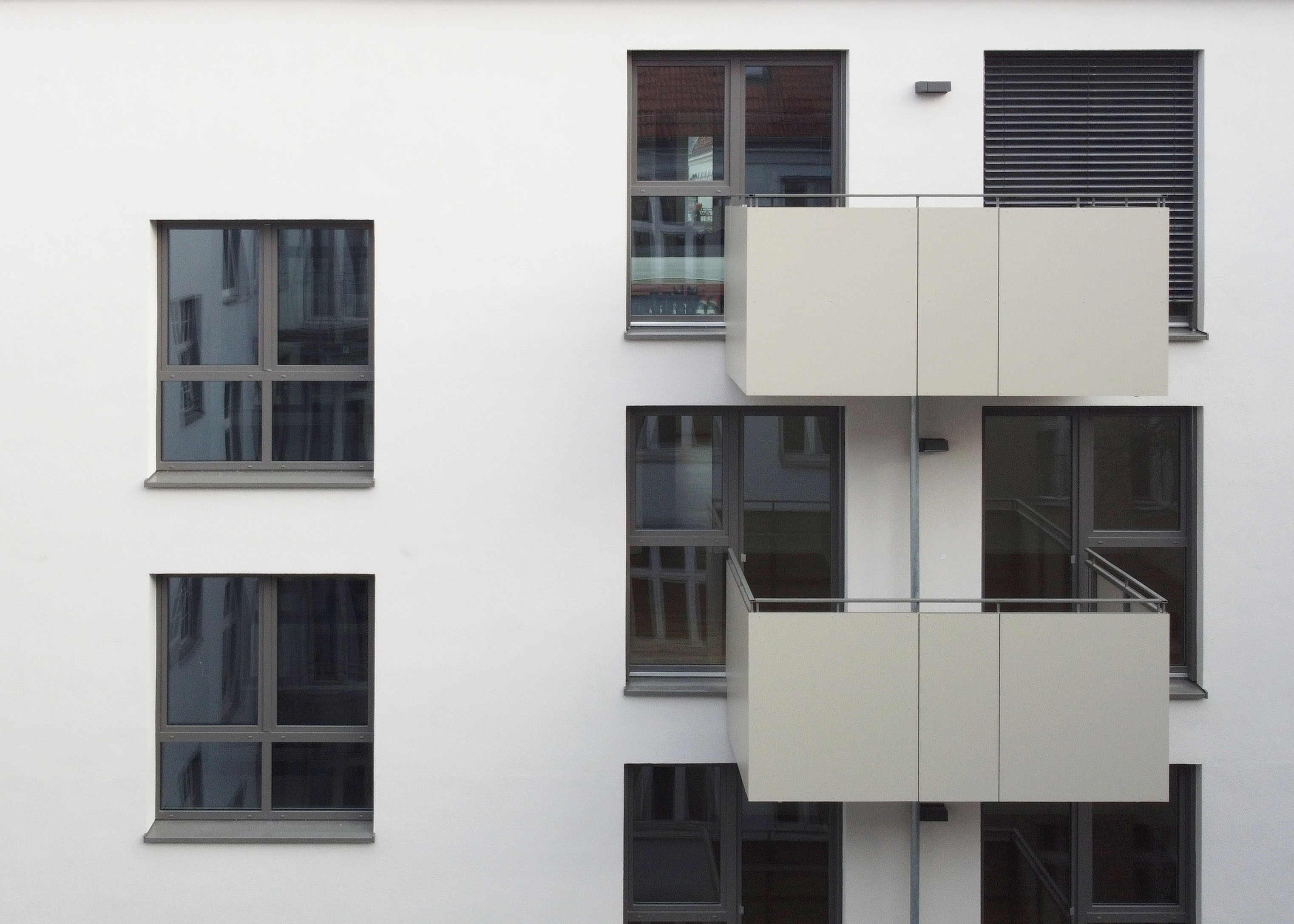 Mehrfamilienhaus Berlin Gewerbe Büro Labs von Helmolt Architekt Berlin Falkensee Kremmen